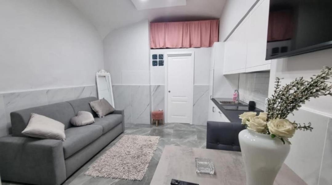 Vesuvuius Villa Napoli Esterno foto